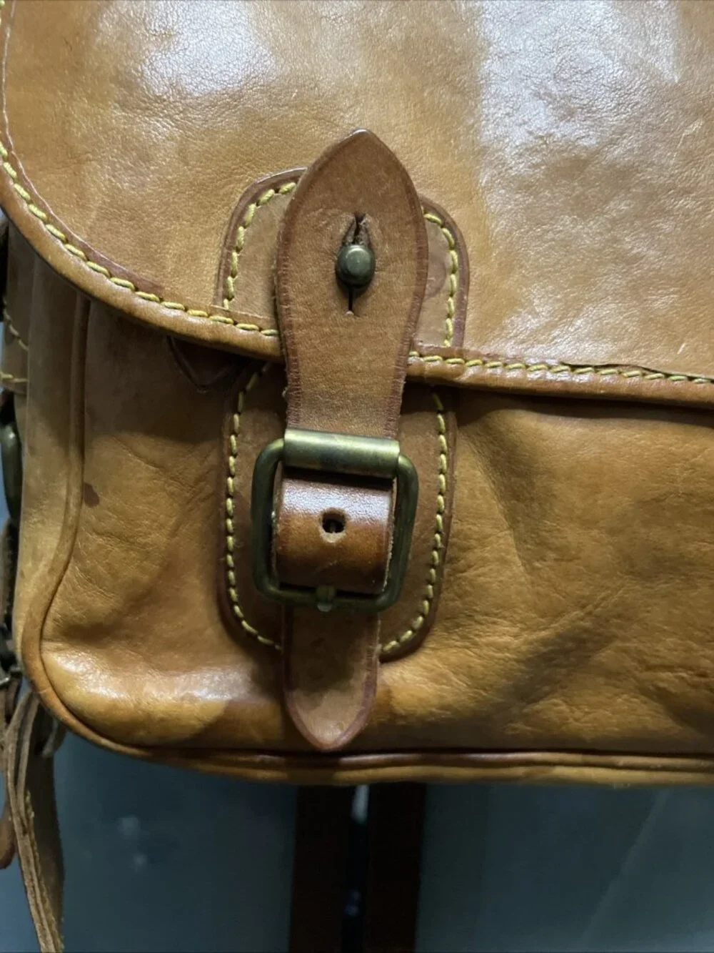 Polo Ralph Lauren Vintage 90s Leather Messenger Shoulder Bag Yellow Stitching